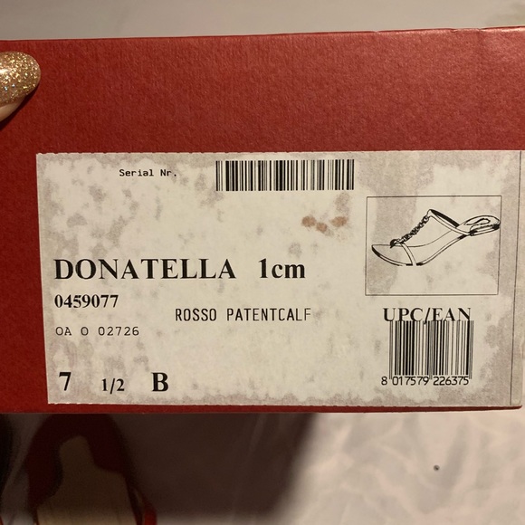 Sandals - Picture 2 of 6